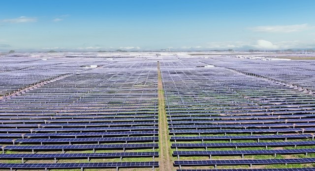 Huawei Smart PV Solution Contributes to Successful Grid Connection of World's Largest PV Plant