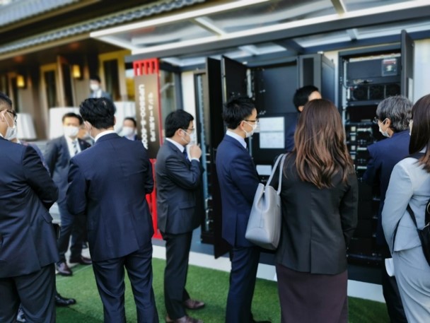 エネルギーデジタル化に先駆け、
  ファーウェイは日本で初のデジタル・エネルギー製品の各地巡回展示