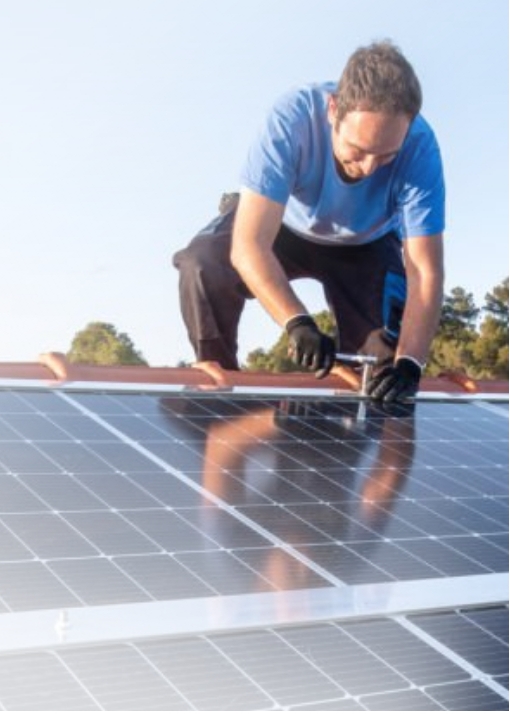 Instant payout for you and flexible
                Financing options for your customers.