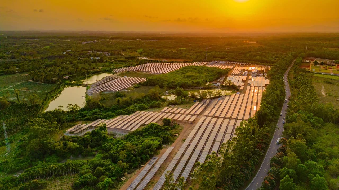 博鳌近零碳示范区 5.3MW 分布式光伏 + 20MW 农光互补光伏项目