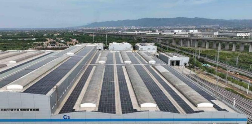 光伏+西安国铁 | “一光多用”加速铁路绿色低碳转型