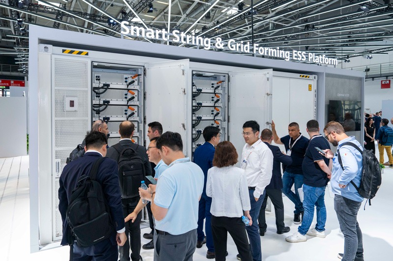 Huawei FusionSolar ได้นำเสนอเครื่องกำเนิดพลังงานหมุนเวียนอัจฉริยะ ความปลอดภัย และการเปลี่ยนแปลงสู่ระบบดิจิทัลในงาน Intersolar Europe 2024