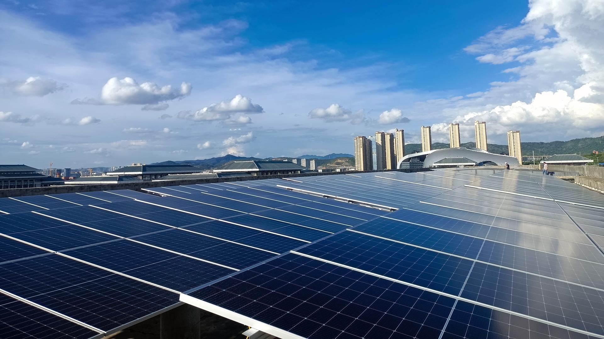 昆明市行政中心分散式光伏示範專案