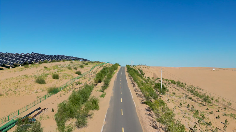 国家电投300MW库布齐光伏治沙项目